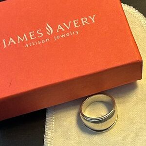 James Avery Retired Dome Ring- size 6